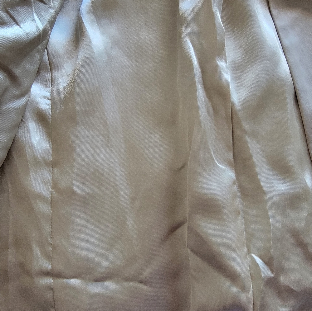 Joan Rivers coat - Picture 10 of 10
